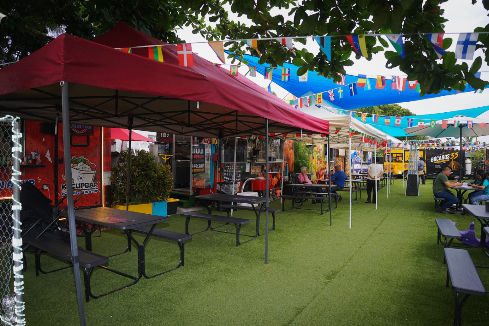 LUMINA STREET FOOD 4