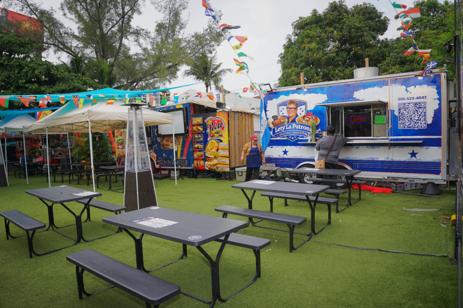 LUMINA STREET FOOD 3