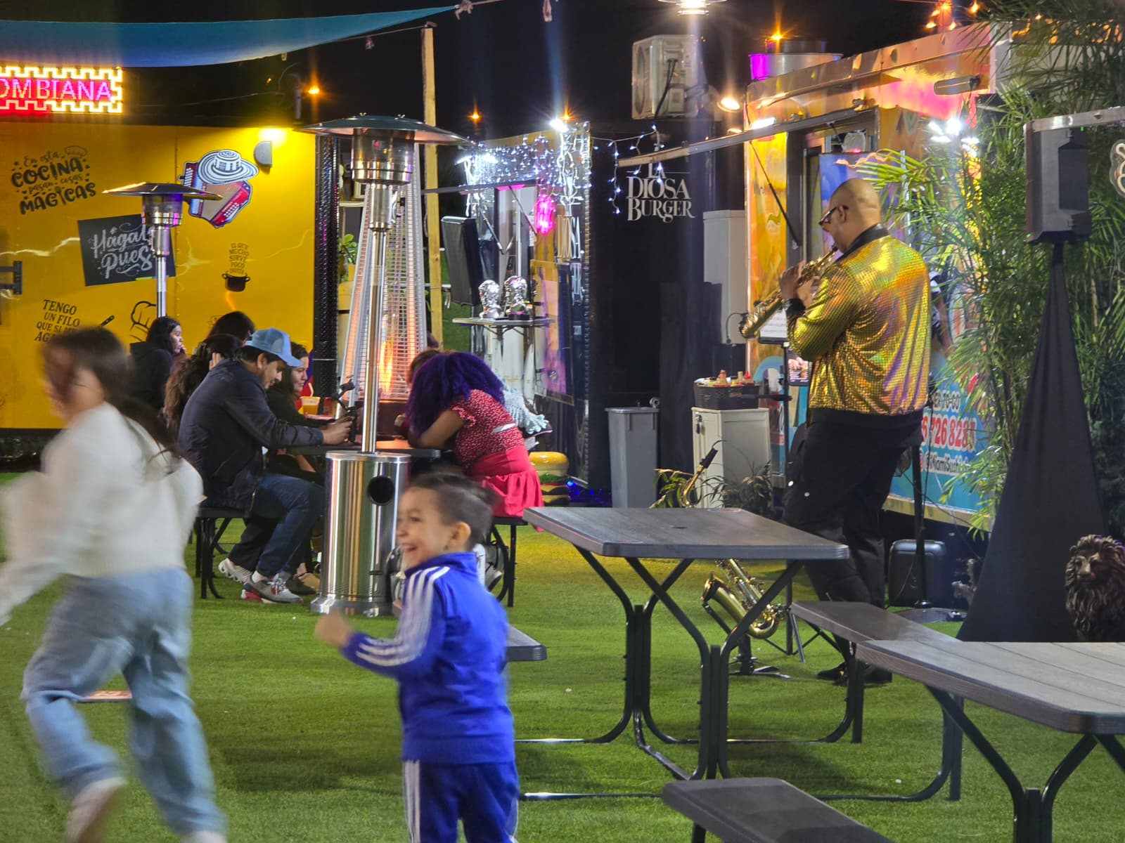 LUMINA STREET FOOD 2
